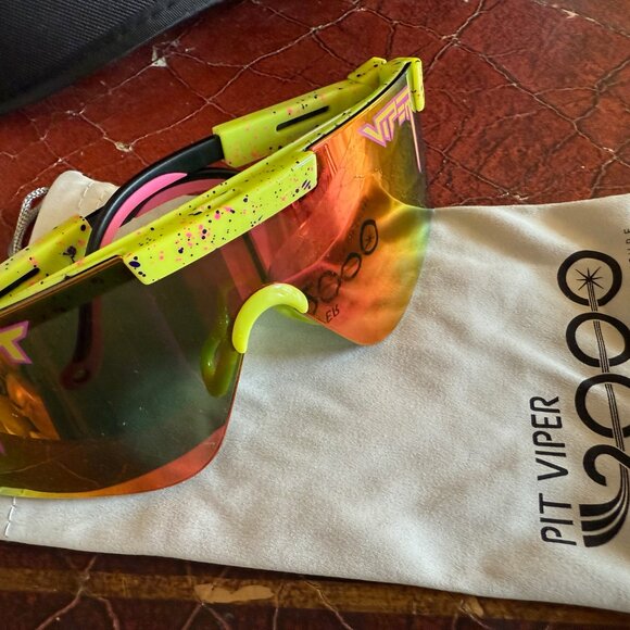 NEW PIT VIPER 2000 SUNGLASSES W/ CASE - Picture 2 of 9